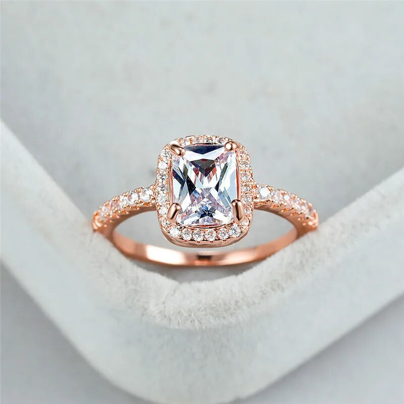 Vintage ženski kristalni prstenovi od crnog kamena srebrne boje Tanki vjenčani nakit za žene Trendy četvrtasti cirkonski zaručnički prsten