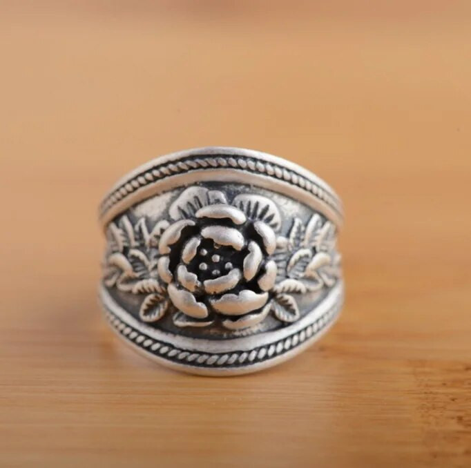 Modni retro trodimenzionalni ruža Prstenje drevne srebrne boje Žensko vjenčanje Poklon za blagdane Reljefni cvijet Nakit Dodaci