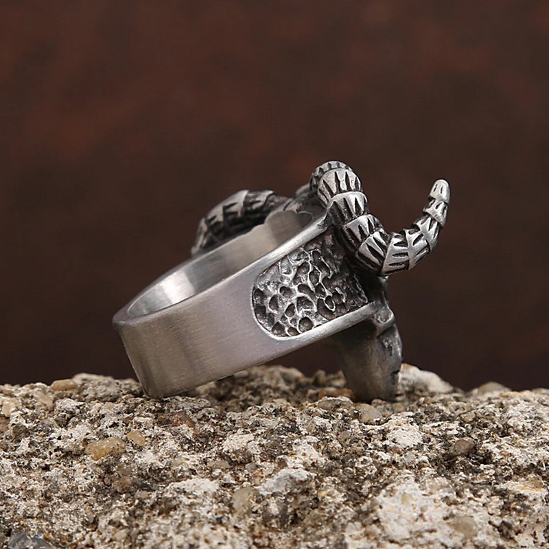 Gooti vintage unikaalne kitse pealuu meeste sõrmus punk 316L roostevabast terasest saatana loomasõrmused moe amulett ehted kingitused hulgimüük