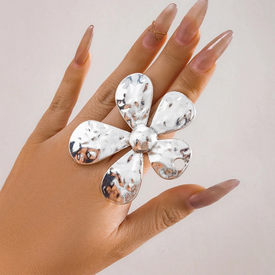 Liialdatud suur õõnes topeltsüdametega sõrmesõrmus naistele Trendikad suured aksessuaarid 2023. aasta moe ehete kaunistuskingitus