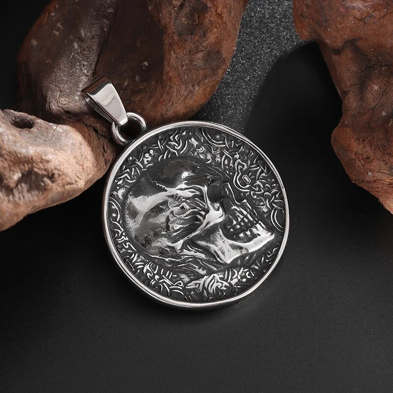 Apaļas vintage gotikas divpusējas galvaskausa medaļas kulons Karību jūras pirāti galvaskausa kaklarota vīriešiem sievietēm biker biker rotaslietas