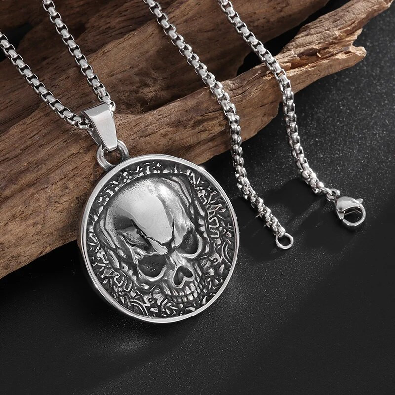 Apaļas vintage gotikas divpusējas galvaskausa medaļas kulons Karību jūras pirāti galvaskausa kaklarota vīriešiem sievietēm biker biker rotaslietas