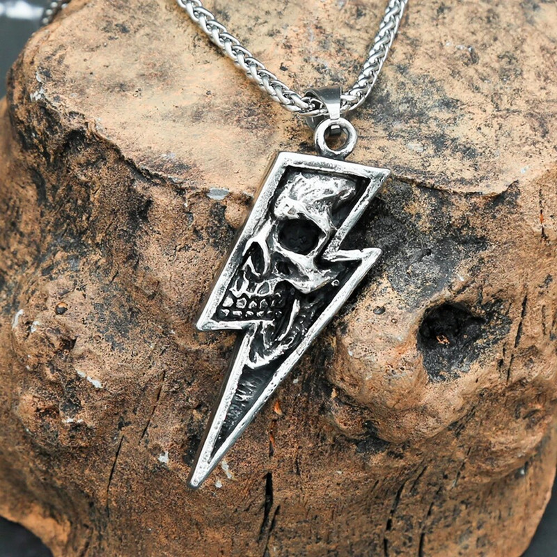Unikaalne vintage 316L roostevabast terasest välk kaelakee meestele Domineeriv Skull Punk Biker Ripats Mood Amulet Ehted Kingitused