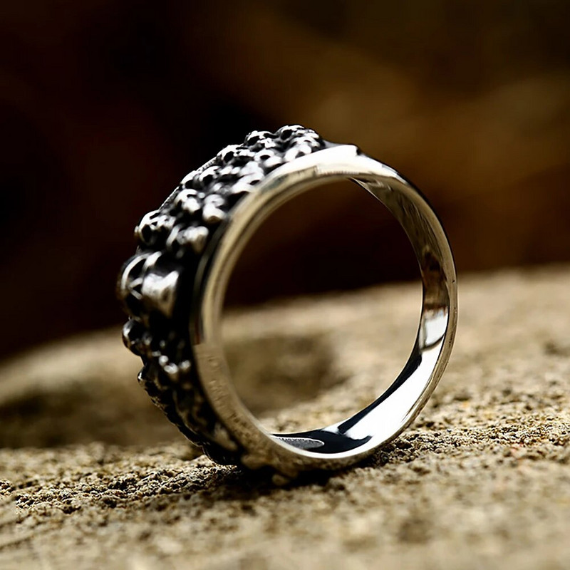 Uus disain punk vintage must pealuu sõrmus meestele poistele mood roostevabast terasest pealuu rõngas jalgratturi mootorratta ehete kingituste hulgimüük