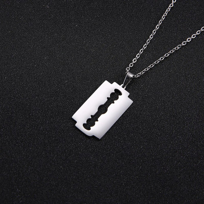 Skyrim Stainless Steel Razor Blades Pendant Necklaces for Women Men Jewelry Birthday Gifts Shaver Shape Cool Party Accessories