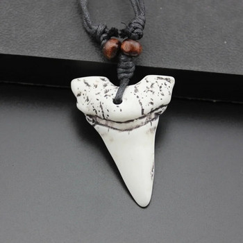 Γυναικείες και άντρες Bionic Bone Carving Ξύλινη χάντρα Σχοινί Κολιέ με δόντια καρχαρία Κρεμαστό κόσμημα μόδας