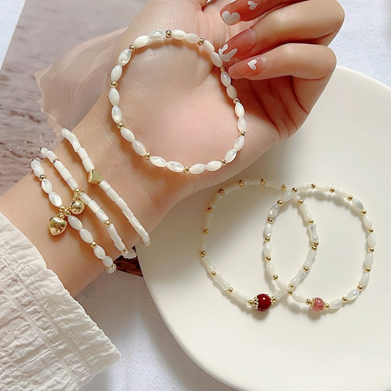 Pašdarināta dabīgā apvalka elastīga rokassprādze ar pērlītēm sievišķīga temperamenta vienkārša plāna ķēdes locītava valkāšana šarms rotaslietas dāvanas