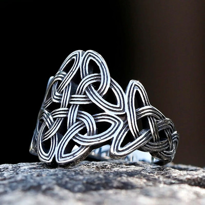 2023 Uus mood Vintage Celtic Knot Totem Sõrmus Põhjamaade mütoloogia Viking Warrior meeste sõrmus Domineerivad moeehted kingituseks
