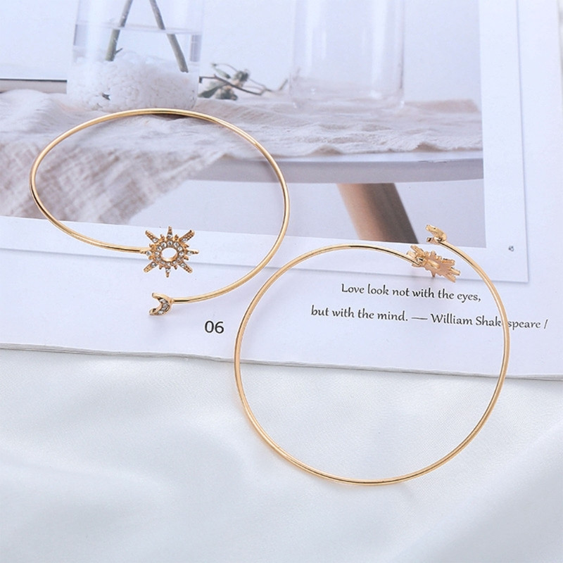 Lihtsad tsirkoonist sädelevad kuu õlavarre manseti käevõru käevõru käevõru naiste ehted