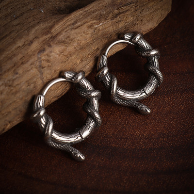 Gothic Full Skull Hoop Auskari Spoku Galva Hipoalerģiski Auskari Vīriešu Forša Pankroka Trend Rotaslietas