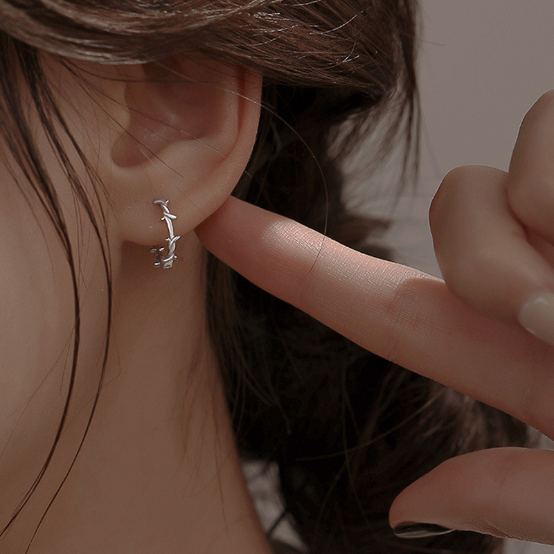 Gooti hõbedavärvi okkad Kõrvarõngad Naistele Mehed Teismelised Luksuslik Uus mood Trendikad peoehted Esteetilised aksessuaarid