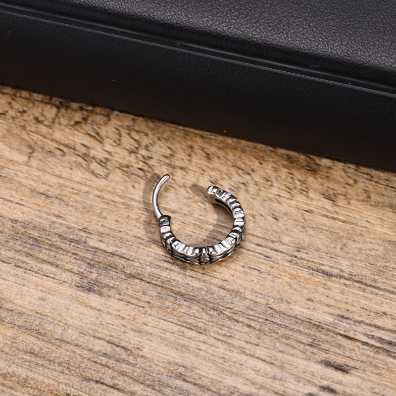 Vnox gotičke naušnice s prstenom za muškarce, žene, Huggies s lubanjom od nehrđajućeg čelika, vintage retro metalni nakit za uši