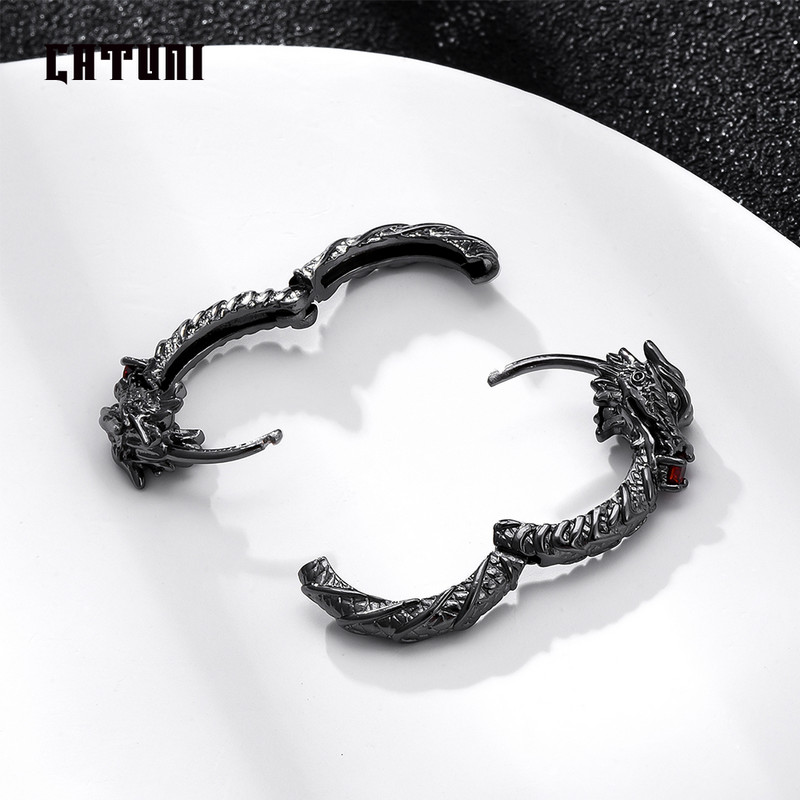 Catuni Hot Dragon Goth Punk Hoop Σκουλαρίκια Χάλκινο ένθετο Κόκκινο Ζιργκόν Hip Hop Rock Σκουλαρίκια Κοσμήματα Αξεσουάρ Δώρο για Άνδρα Γυναίκα