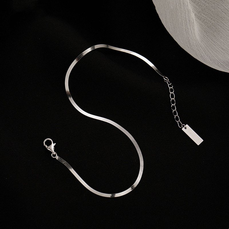 Srebrne boje Ženski gležanj od zmijske kosti Jednostavan lanac za plažu za ljetne djevojke Metalna narukvica za noge Tanki Suqare privjesak Lanac za stopala Je