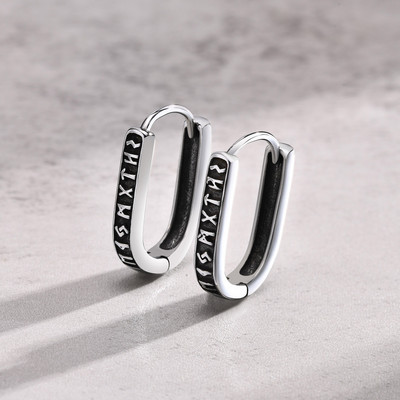 Vnox Viking Runes U stiilis meeste kõrvarõngad, vintage hõbedase värvi roostevabast terasest rõngaga Huggie kõrvarõngad, kingitused talle ehted