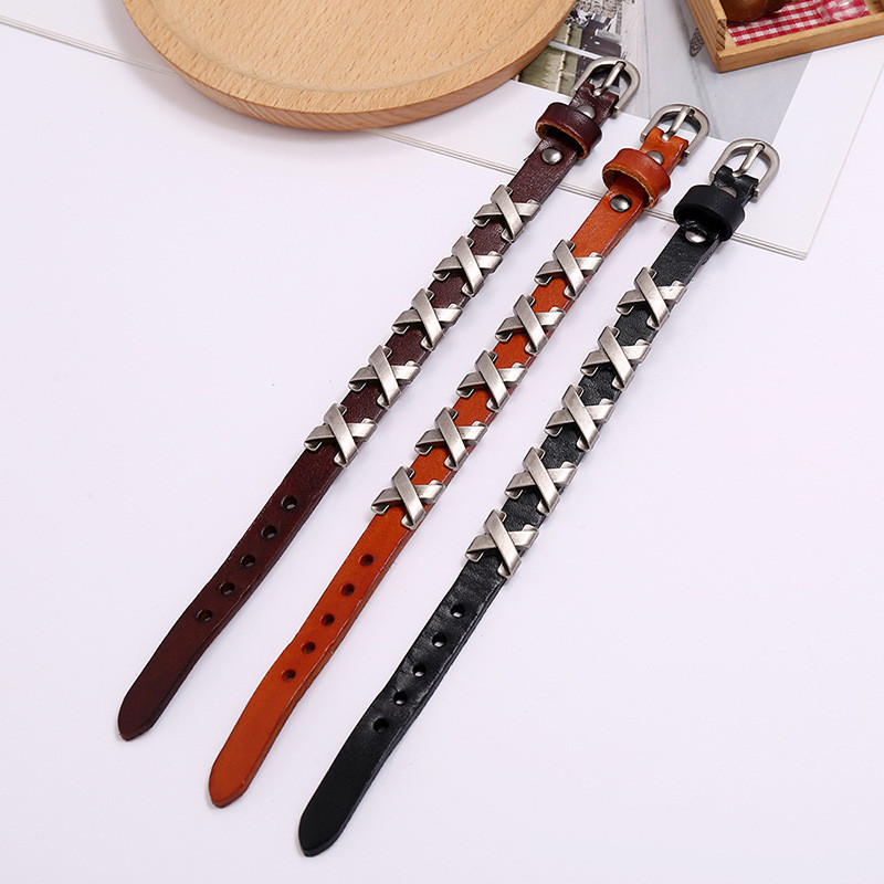 Sulam hõbedane värv X küüned meeste lehmanahast käevõru Retronahast reguleeritav käevõru Meeste tänavaehted Trendikad aksessuaarid