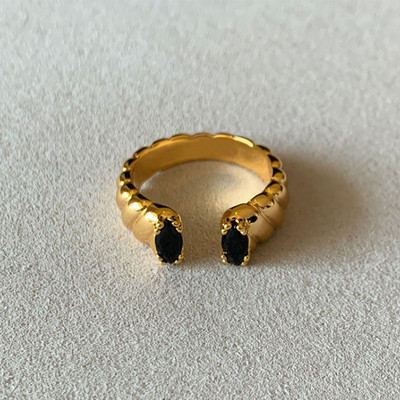 Foxanry mittepleekuva kullavärvi kihlasõrmused naistele paaridele Trendikad elegantsed sädelevad tsirkoonid, pulmaehted, pruudi ehted