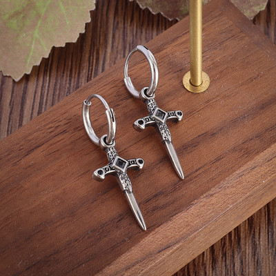 Izvrsne retro punk crne hipoalergene bakrene naušnice s malim krugom Muškarci Žene Trend Ležerni nakit za zabave Kružne naušnice