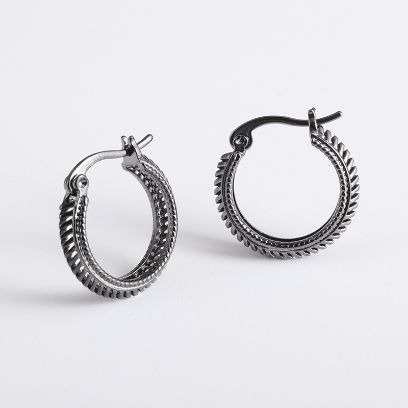 Izvrsne retro punk crne hipoalergene bakrene naušnice s malim krugom Muškarci Žene Trend Ležerni nakit za zabave Kružne naušnice