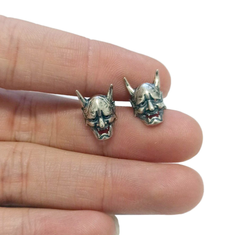 Vintage Hannya mini auskari Little Devil Stud auskari vīriešiem un sievietēm Modes izsmalcinātas rotaslietas dāvana