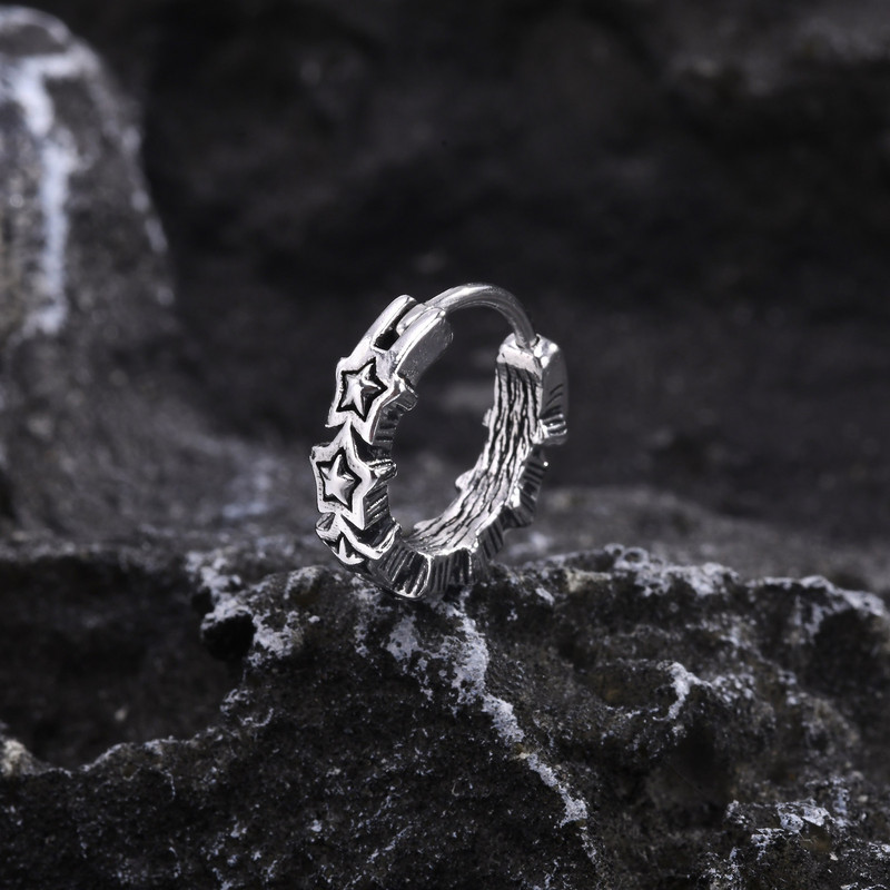 Vnoxi väikesed punk-meeste rõngaskõrvarõngad, vanaaegsed retrotähtede rõngad poistele, allergiavastased augustamiskõrvaehted