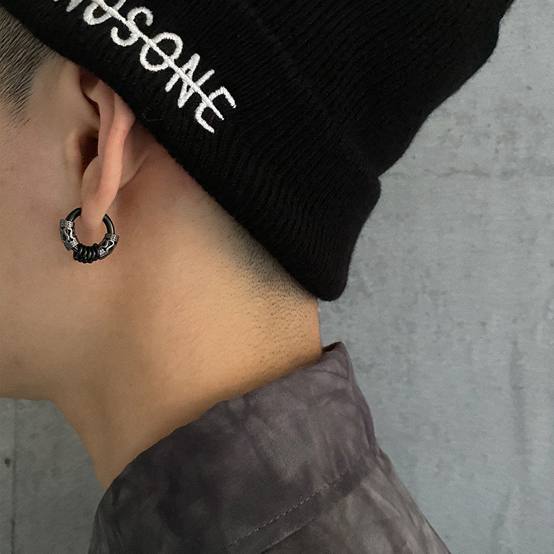 Klasiski vīriešu nerūsējošā tērauda stīpas auskari sievietēm Hip Hop auskari vīriešiem zēnu auskari Punk Gothic Ear Stud rotaslietas ballītes dāvana