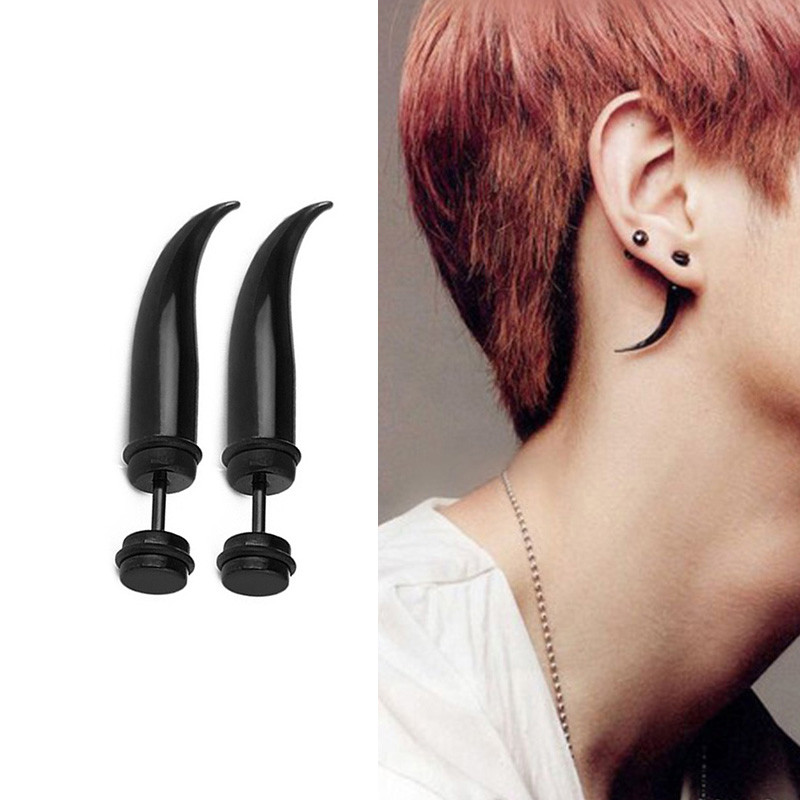 1 paar gooti musta terasevärvi naljakad keeratavad kõrvarõngad meestele/naistele ümara palliga koonuse otsaga roostevabast terasest ehted