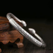 Budistu mantras lotosa mantras aproce vīriešiem Modes šarms Reliģiskā lūgšana Amulets rotaslietas dāvana