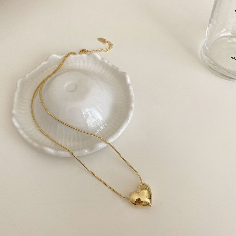 Vintage Love Heart medál nyaklánc nőknek Trend Esztétikus Arany színű fém láncgallér Choker Party Ékszer Születésnapi ajándékok