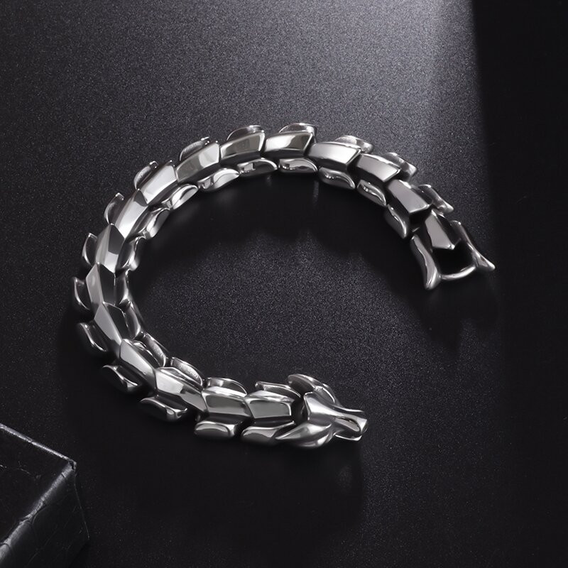 Galingo drakono sidabro spalvos kaukolės apyrankė Dominuojanti vyrų mada Retro drakono apyrankė apyrankė papuošalai Dovana