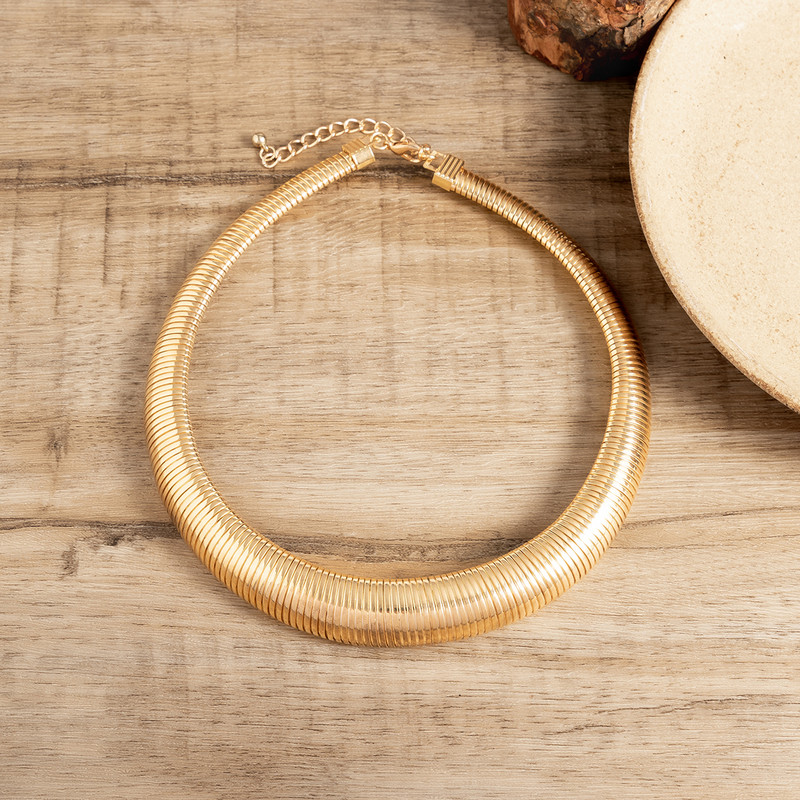 Perdėtas didelis storas sunkiojo metalo kaklo karoliai moterims Madinga stora apykaklė ant kaklo 2023 m. madingi papuošalai aksesuarai moteriški