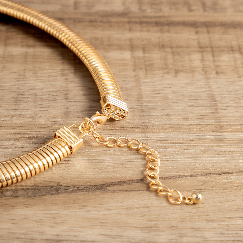 Perdėtas didelis storas sunkiojo metalo kaklo karoliai moterims Madinga stora apykaklė ant kaklo 2023 m. madingi papuošalai aksesuarai moteriški