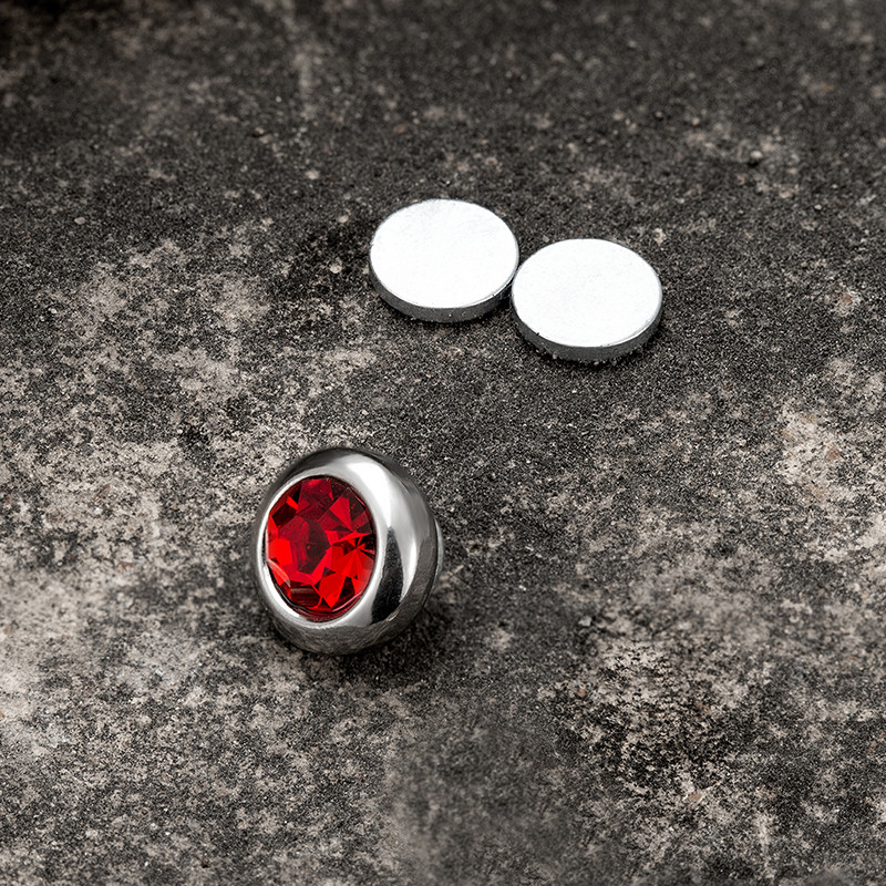 Nealergijski kamenčići u boji Trend štipaljka za uši Muškarci, djevojke, zakovice za uši od nehrđajućeg čelika, modni magnetski nakit za uši bez probušenih ušiju
