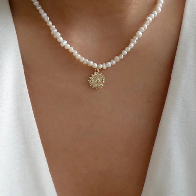 YWZIXLN Trend Elegant Elegant Pulma Ehted Suur Pärlikee Naistele Ebaregulaarne Valge Imitatsioon Pärli Kuu Ripats Kaelakee N0327