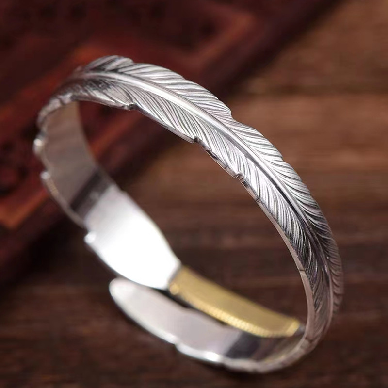 Kūrybinga sidabruota plunksna atvira apyrankė Madingi sparnai rankogaliai apyrankės vyriškos žavios madingos papuošalai jubiliejaus proga