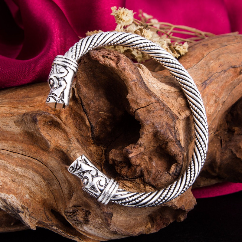 Skyrim Vintage dubultā pūķa galva dzīvnieku rokassprādzes Ziemeļvalstu skandināvu vīriešu aproce aproces Rokassprādzes Rotaslietas Aksesuāri Dāvana