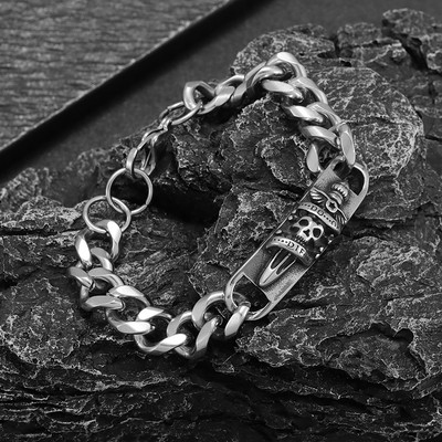 Nerūsējošā tērauda gotiskā krusta medaļa spoku galvas galvaskausa velna rokassprādze vīriešiem panku motociklu motociklistu roka ballīšu rotaslietas