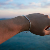 Klassikalised õhukesed ussiketi käevõrud meestele Hõbedase värviga roostevabast terasest lingiga käevõru homaarist nööbiga Paaride ehted