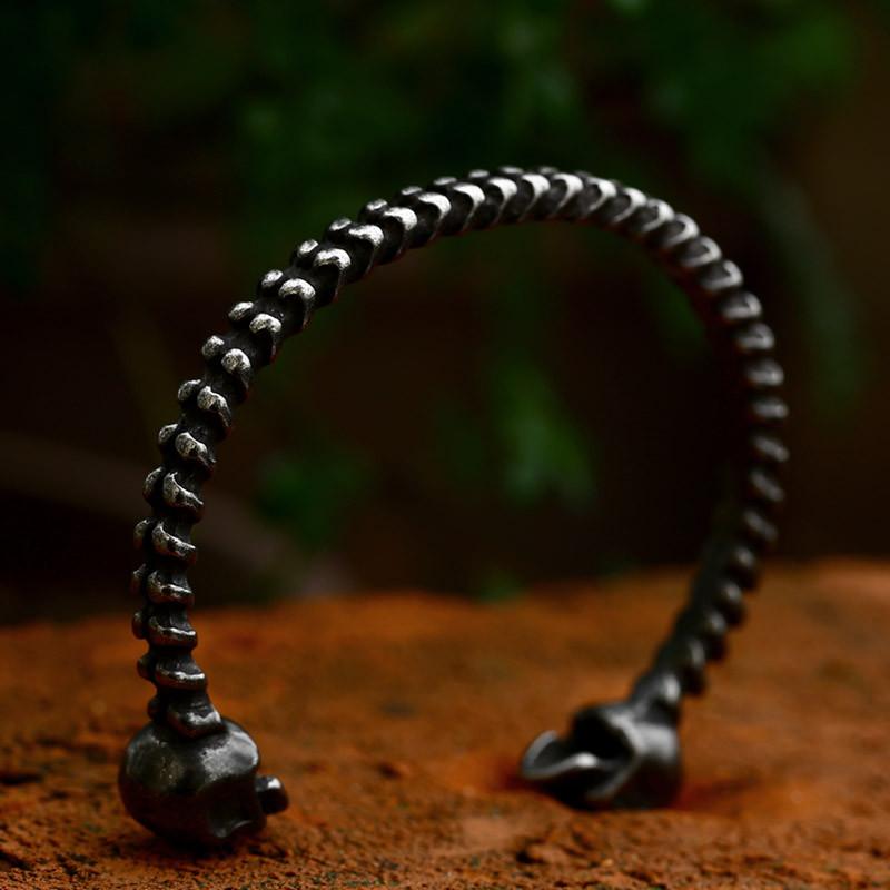 BEIER 2023 uue disainiga titaanist terasest pealuu käevõru skelett must retro käevõru meestele gooti lahedate ehete hulgimüügi kingitus