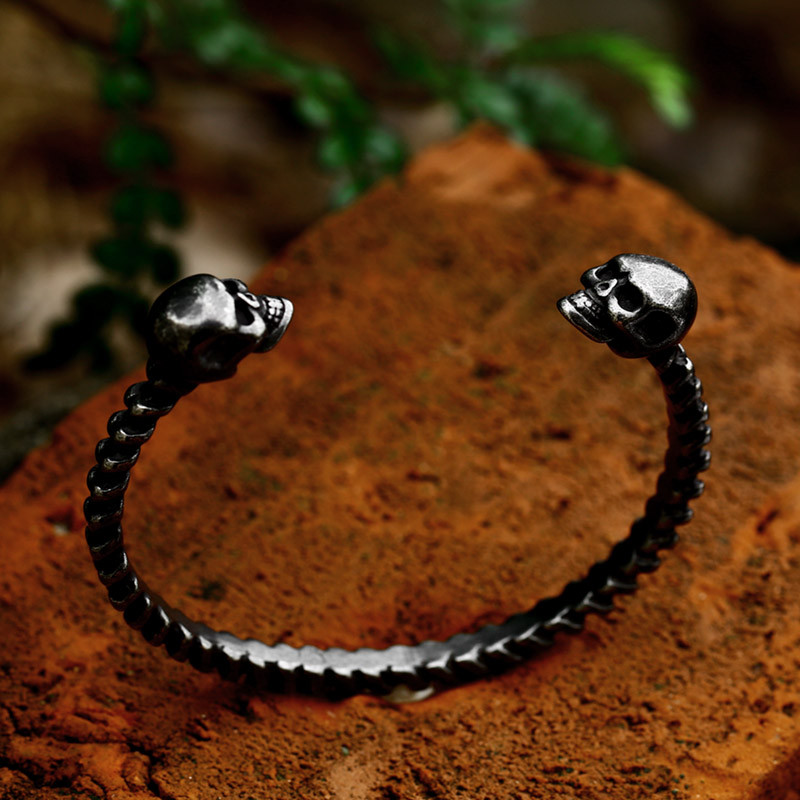 BEIER 2023 uue disainiga titaanist terasest pealuu käevõru skelett must retro käevõru meestele gooti lahedate ehete hulgimüügi kingitus