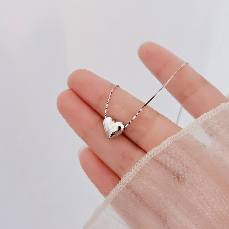 Winoneday Tiny Heart Choker karoliai moterims Sidabrinės spalvos grandinėlė Smalll Love Kaklo pakabukas ant kaklo Bohemijos karoliai papuošalai