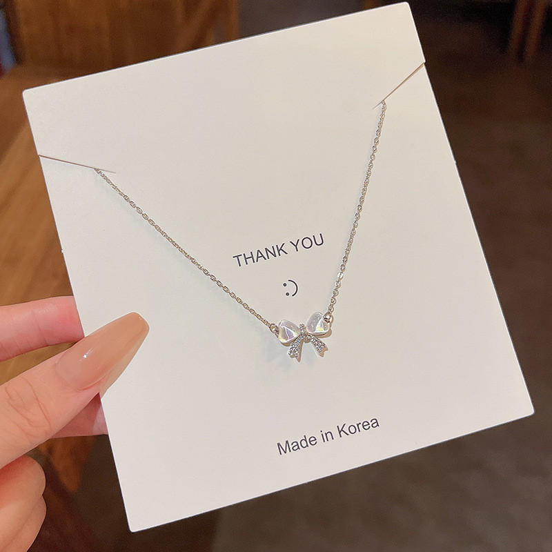 Lengvi ir prabangūs opaliniai lanko karoliai, moteriški madingi ir universalūs temperamentai, maža ir šviežia titano plieno grandinė