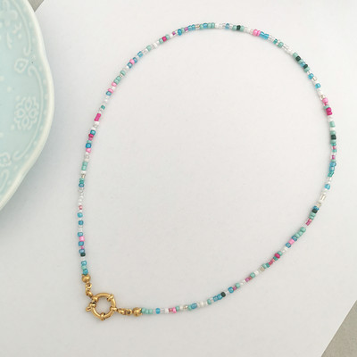 QMHJE imitatsiooniga pärlikee naiste kaelakee seemnehelmed vikerkaar roostevabast terasest klamber meremehe pandla aluskett kullavärvi Boho