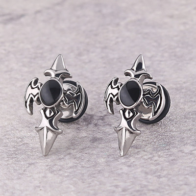 Kõrgekvaliteedilised roostevabast terasest nööpkõrvarõngad, risti pealuu, anime naistele, tüdrukutele, mood, geomeetrilised kõrvaehted, sünnipäevakingitused, 2 tk