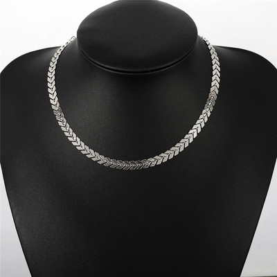 Gothic Multi Choker Kaklo papuošalas Moteriška Plokščia grandinėlė Ant kaklo Papuošalai Dviejų sluoksnių karoliai Apykaklės Apykaklės Fishbone Lėktuvo karoliai