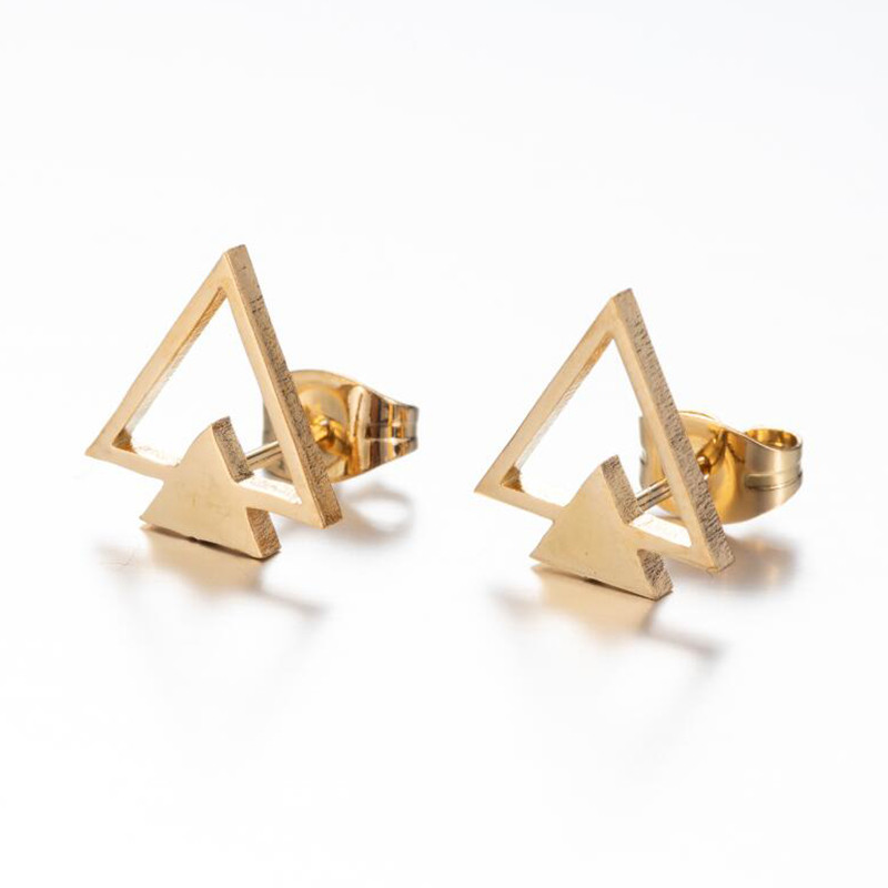 Mutiple stílusú punk kis fekete fülbevaló nőknek férfi rozsdamentes acél macska háromszög fülbevaló Star Moon 2023 divatékszer stud