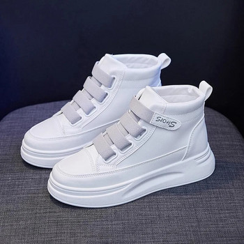 Дишащи спортни ежедневни дамски обувки Дебело дъно Малки бели обувки Универсални скейт пролет есен Високи токчета