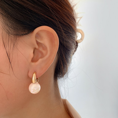 Moderni, 2023. g. moderni sirds auskari sievietēm korejiešu eleganti, gaiši, grezni, piekaramie auskari.