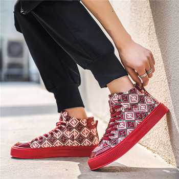 2024 Hot Red Vulcanize Sneakers Мъжки обувки на платформа Мъжки обувки за скейтборд Streetwear Платнени високи обувки за мъже Ежедневни маратонки