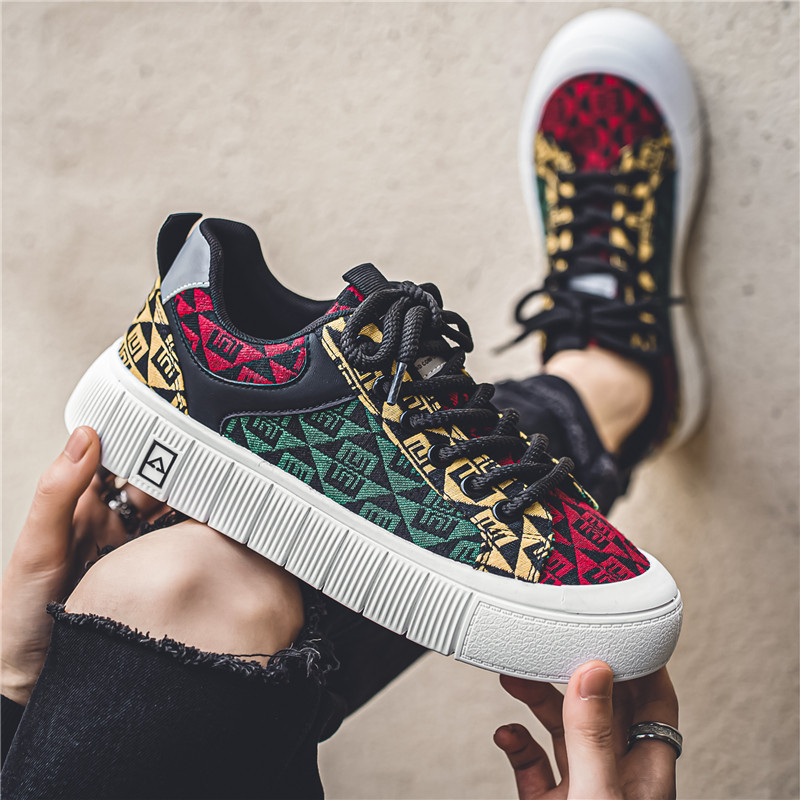 Pavasaris vasara Vyrų dizaineris spausdina drobinius batus kvėpuojantys madingi drobiniai sportbačiai, vyriški hiphopas prabangūs vyriški plokščiapadžiai riedlenčių batai